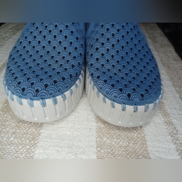 Ilse Jacobsen Blue Patterned Slip-On Sneakers - Picture 8 of 9